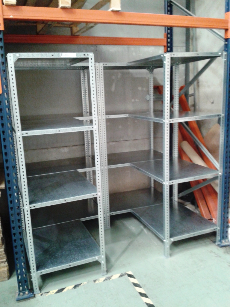 estanteria en u